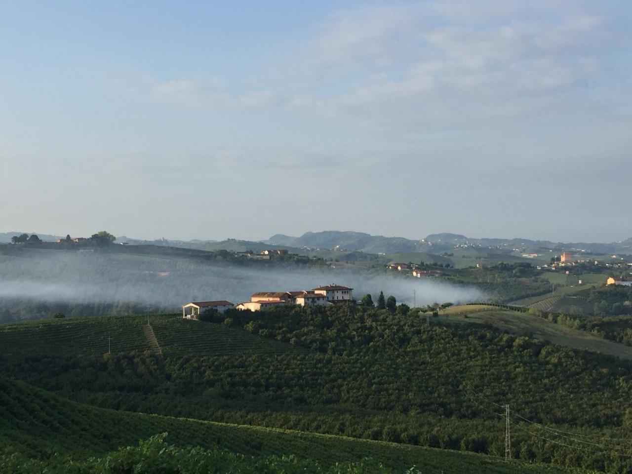 Cascina Baresane Bed & Breakfast Alba  Exterior foto
