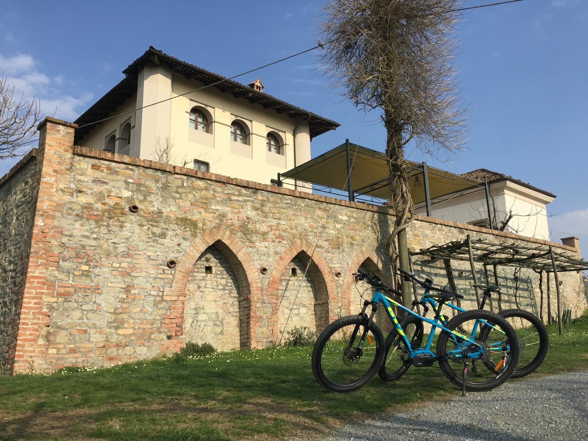 Cascina Baresane Bed & Breakfast Alba  Exterior foto